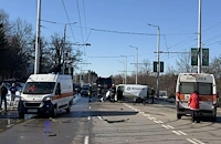 Четири автомобила се удариха на изхода на Враца