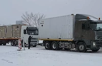 Камион от конвой на американската армия закъса край Дунав мост