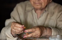 Теодора Тачева: Баба, плащала 9 лева ток,сега ѝ сервират 40 евро