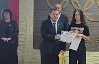 Пенчо Милков отличи млади таланти на празника на Спортното училище