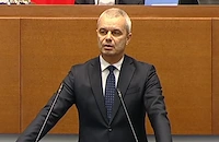 Костадин Костадинов обяви референдуми срещу мигрантски центрове в Средец и Симеоновград