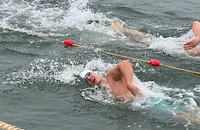 Цанко Цанков се завърна с три медала от световната купа по плуване