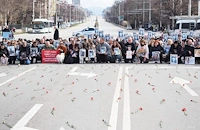 Близки на загинали при катастрофи затвориха Орлов мост