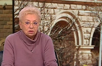 Диана Дамянова: Грешката на Гюров е, че наводнява с калинки на ПП