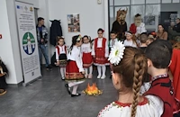 Стотици отбелязаха Сирни Заговезни на фестивал в Бяла