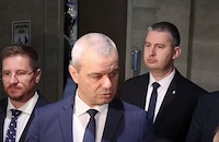 Костадин Костадинов: Румен Радев да се разграничи от подкрепата на турските служби