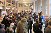 Кариерен форум събра 400 младежи в Доходното здание в Русе