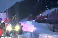 Лавини погубиха трима скиори в Алпите