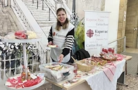 „Каритас“ - Русе откри благотворителен мартенски базар в библиотеката