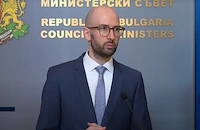 Служебният кабинет прокарва 3 милиарда евро за оръжие