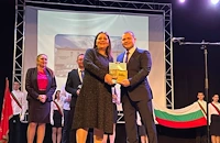 Пенчо Милков отличи Гимназията по туризъм за юбилея