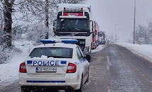 Колона от ТИР-ове се изви на пътя Русе - Варна