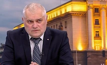 Валентин Радев: Никой няма да ни вкарва във война