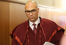 BIRD Прокурорът Димитър Франтишек Петров се прощава с 10 от