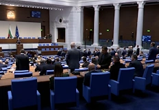 Бизнесът е под заплаха от административен натиск и скъпа подмяна