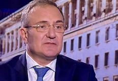 Социалният министър в оставка настоява за по ниски такси и