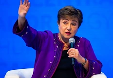 Глобалната инфлация пада но дълговете остават критично високиСветът претърпява дълбоки