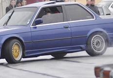 Шофьор загуби книжката си за година след неуспешен опит да