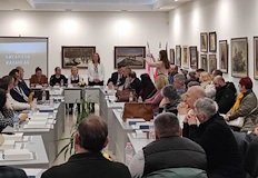 Държавата и бизнесът обединяват сили за защита на розопроизводствотоБългария започва