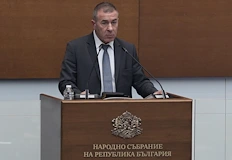 Мирослав Рашков срина сценария на Тошко Йорданов за политически натискОпитът