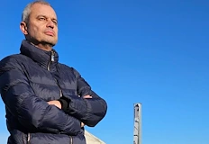 Лидерът на партия Възраждане използва социалните мрежи за остра критика