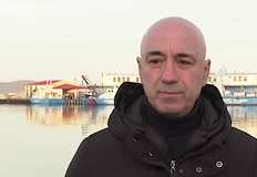 Фрегата и вертолет търсят изчезналите рибариТрети ден продължава мащабното издирване