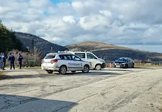 Очаква се потвърждение дали загиналите са издирваните за тройното убийство