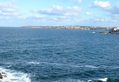 Спасителна акция търси трима моряци след пълна загуба на връзкаМащабна