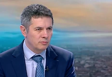 Политическите спекулации изместват фокуса от провала на службитеИнституциите умишлено бавят