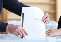 Драстичните промени в последната минута заплашват да блокира вота във