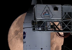 Полетът на четирима астронавти около Луната се отлага най рано