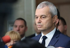 Лидерът на Възраждане обвини бъдещото правителство в тежки зависимостиПредседателят на