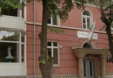 21 годишният мъж е изписал името си на служебен автомобилРайонният съд