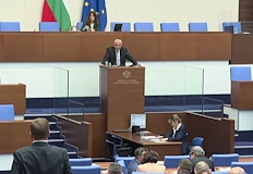 Вътрешният министър и главният секретар на МВР влязоха в открит