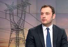 Потребителите плащат двойни сметки за ток за да не останат