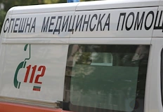 Лекарите се борят за живота на момчето полицията разследва случая16