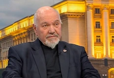 Анализаторът определи промените в Конституцията като безумни и прогнозира вот