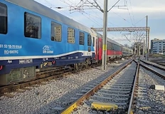 Локомотив горя на същото място ден по раноВлакова композиция прегази