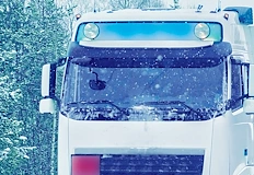 Пътят остава хлъзгав въпреки премахнатата забранаСлед краткотрайна блокада Агенция Пътна