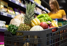 Ресторанти и хотели водят класацията по поскъпване у насЦените на