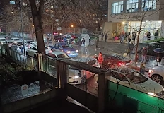 Закъснели ремонти и преместване на ученици блокираха улица Уградин за