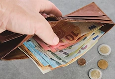 Експерти предупреждават за скрит дефицит и неизбежно вдигане на данъцитеНад