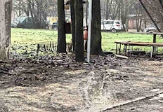 Гражданин чака с месеци отговор за повредена табела към село