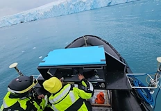 Българският научноизследователски кораб хвърли котва в залива Надежда за първи