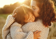 Учени откриха биологичен маркер за дългосрочно измерване на родителската близостУчени