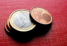 Ако една монета е в джоба ни вече е късно