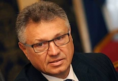 Служебният премиер повери дипломацията на фигура с дългогодишен опит в