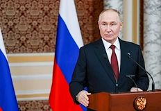 Увеличението на ДДС и сривът в приходите от петрол очертават