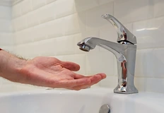 Спирането е превантивна мярка срещу замърсяване на водопроводната мрежа Водоснабдяване и