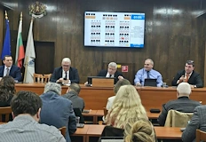 Съветниците одобриха кредити разпродажба на имоти и заем за рибарска